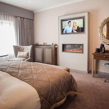 The Lodge Hotel Coleraine Esterno foto