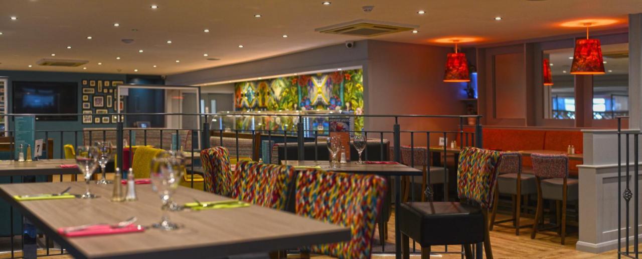 The Lodge Hotel Coleraine Esterno foto