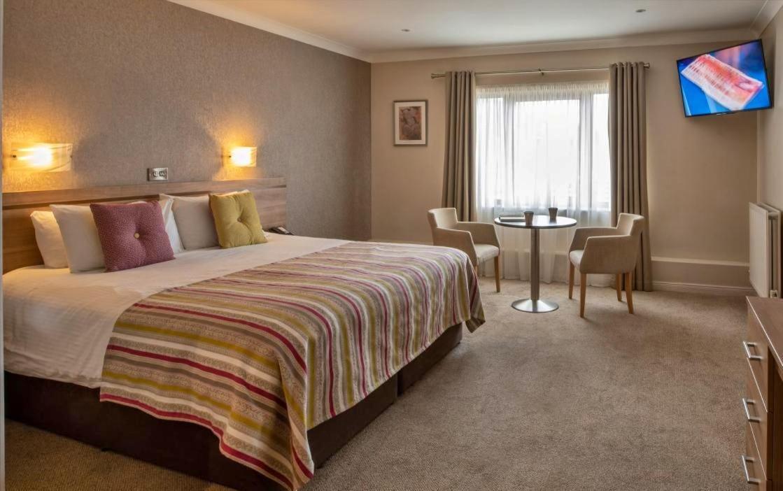 The Lodge Hotel Coleraine Esterno foto