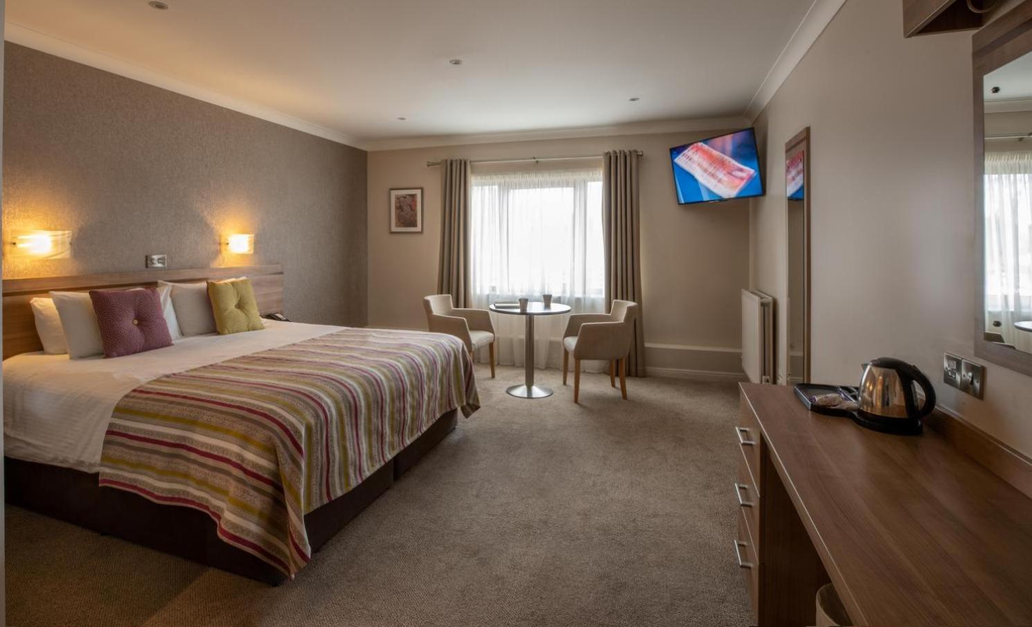 The Lodge Hotel Coleraine Esterno foto