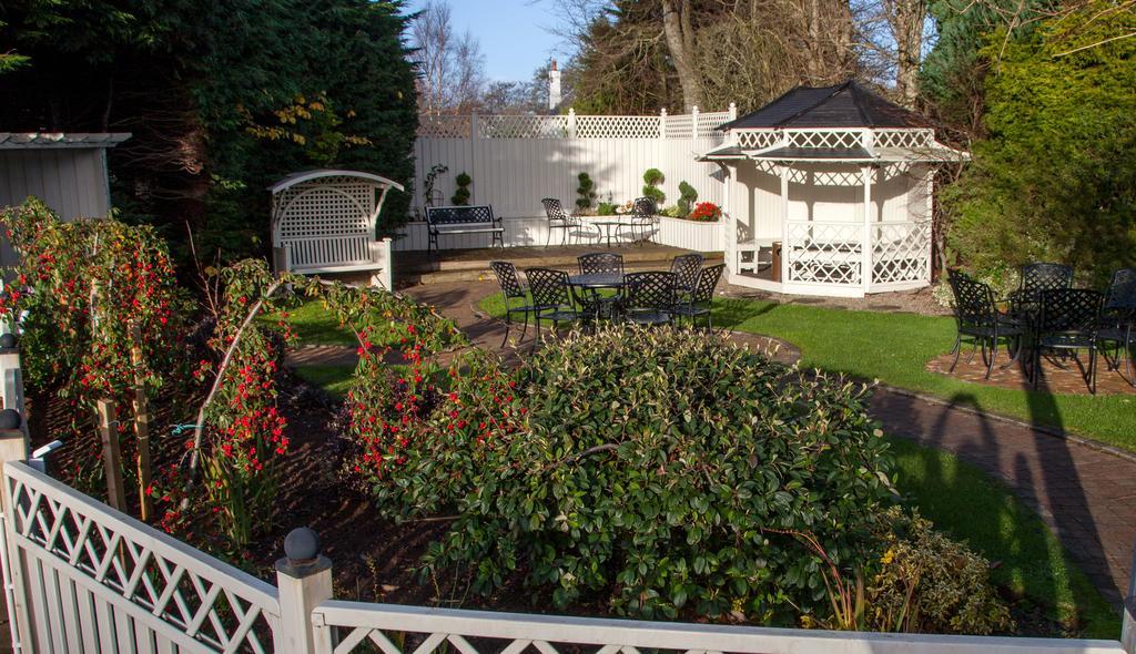 The Lodge Hotel Coleraine Esterno foto