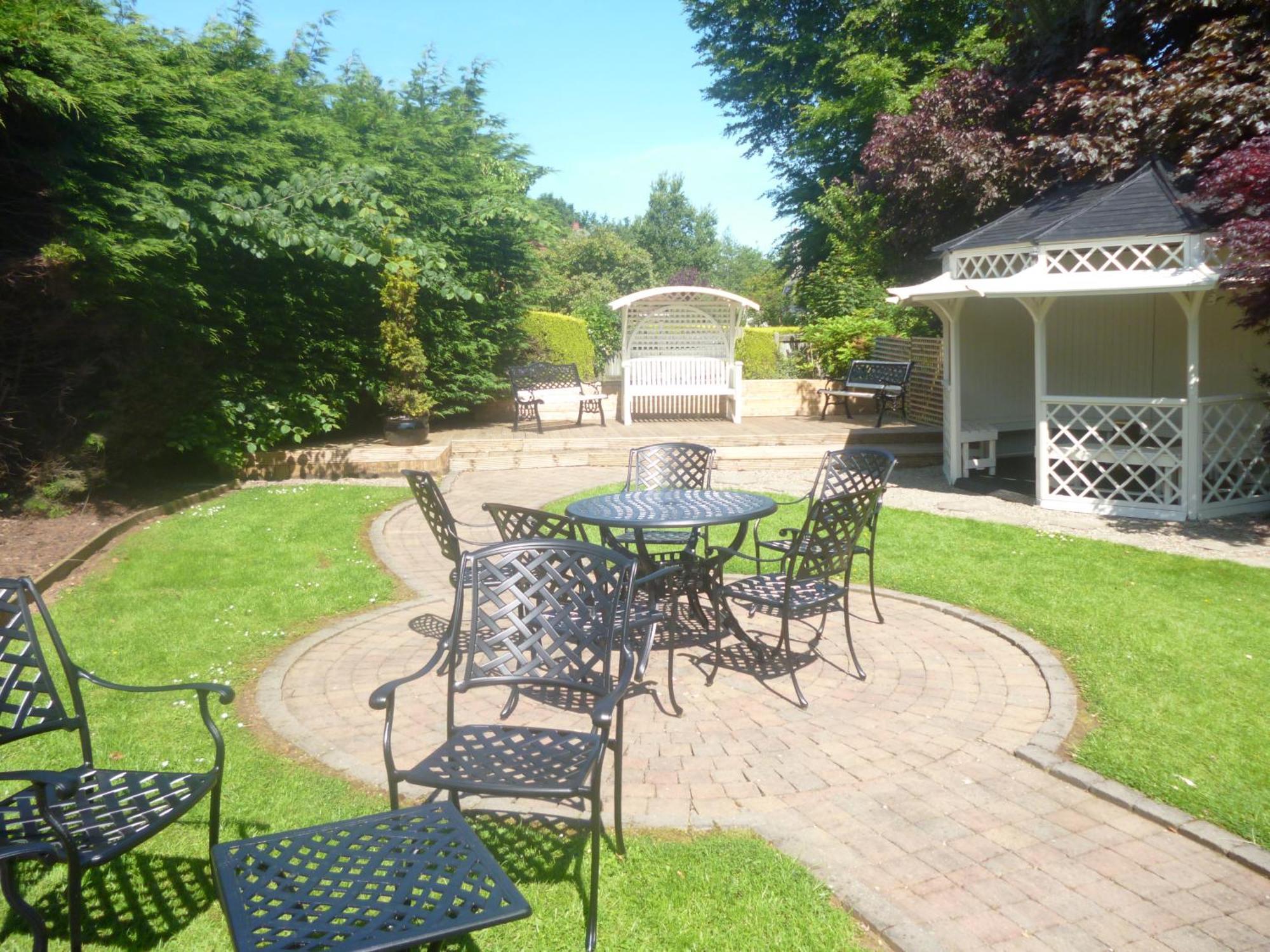 The Lodge Hotel Coleraine Esterno foto