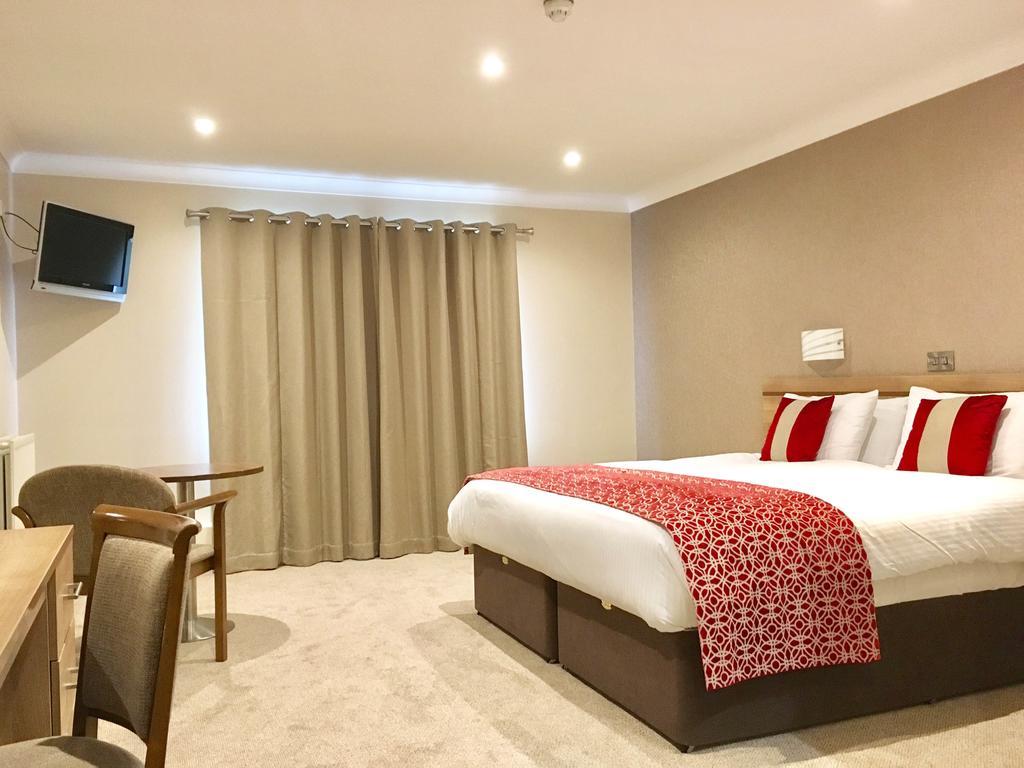 The Lodge Hotel Coleraine Esterno foto